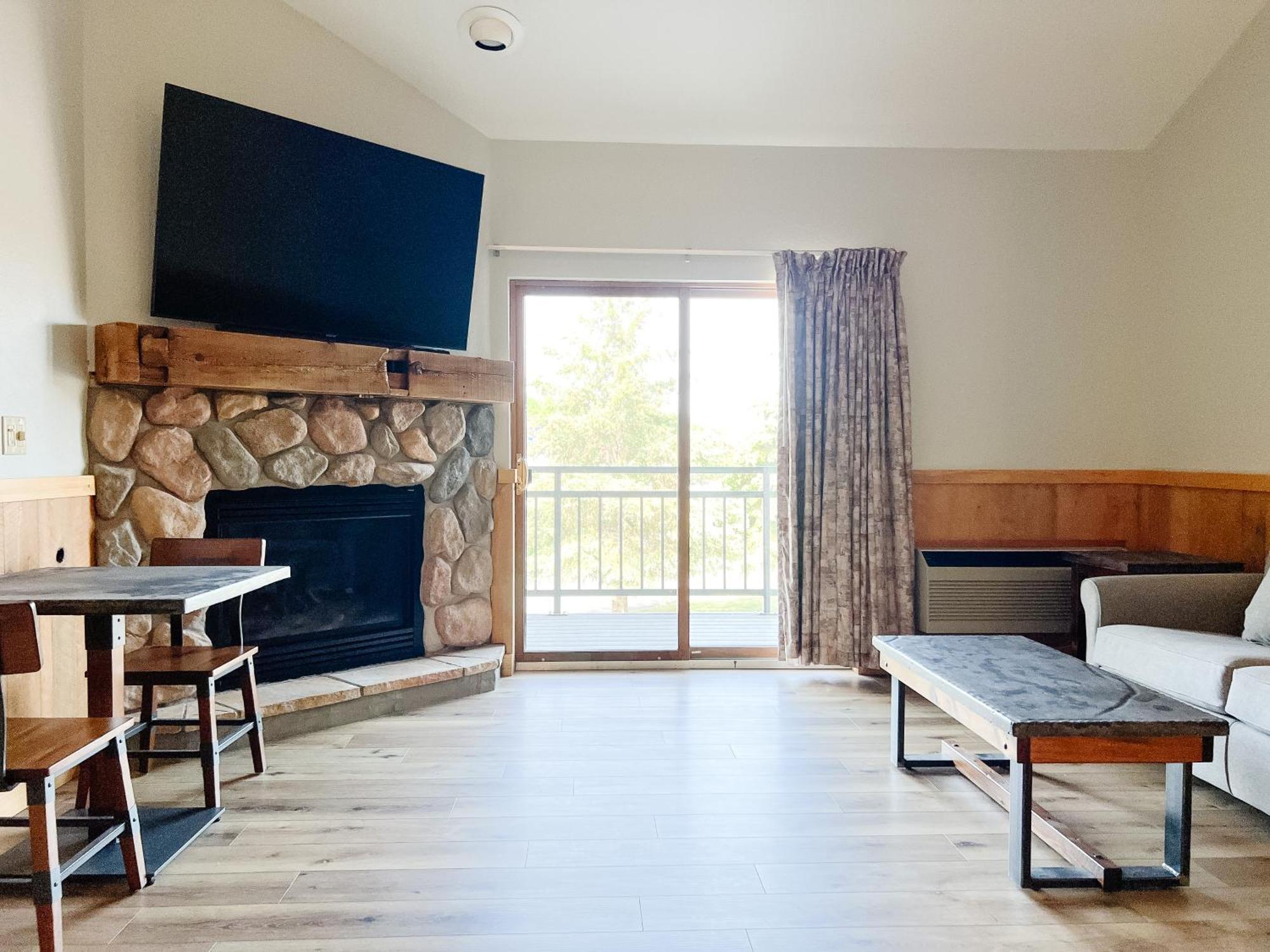 The Waters Of Minocqua Hotel Bagian luar foto